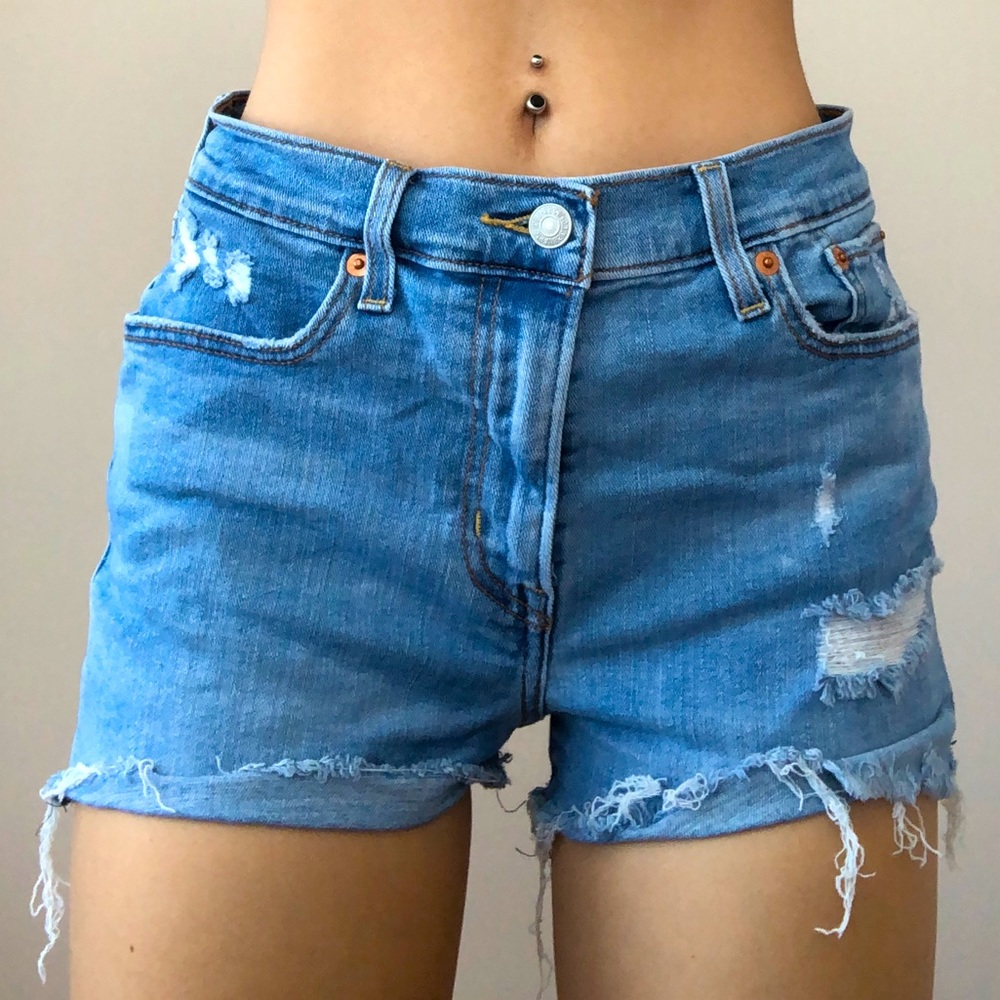 Levi’s Jean Shorts - Super Stretchy